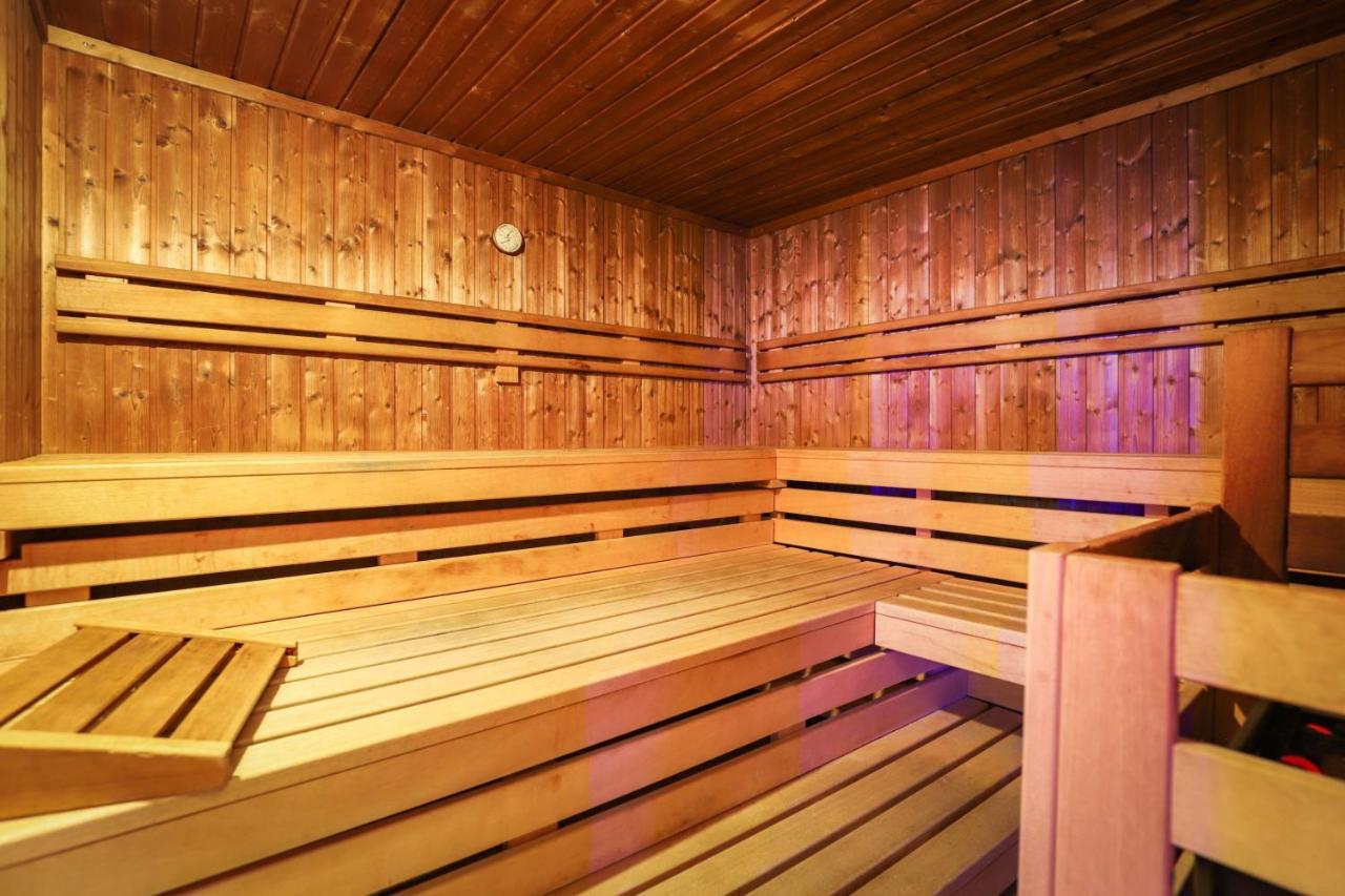 Active & Wellness Hotel Subterra Ostrov  Extérieur photo