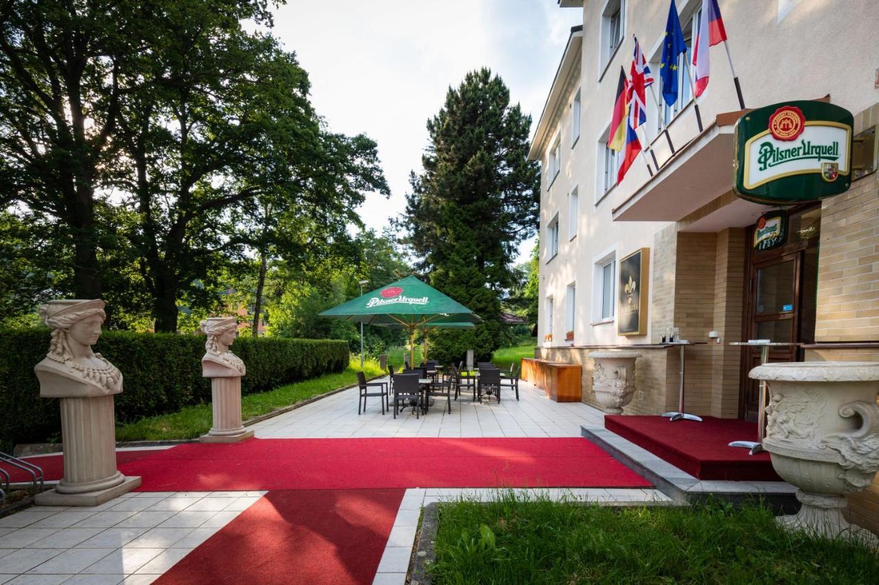 Active & Wellness Hotel Subterra Ostrov  Extérieur photo