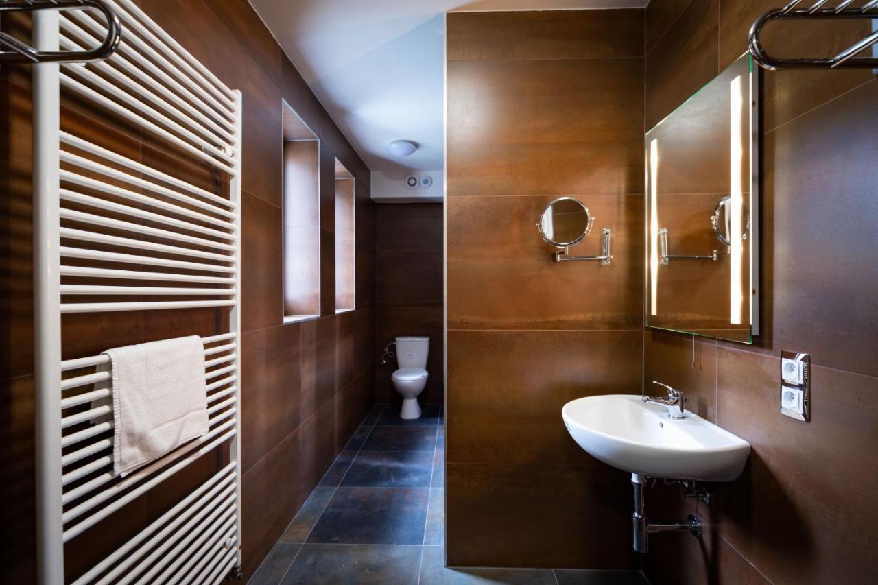 Active & Wellness Hotel Subterra Ostrov  Extérieur photo