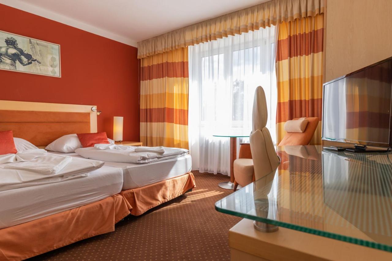 Active & Wellness Hotel Subterra Ostrov  Chambre photo