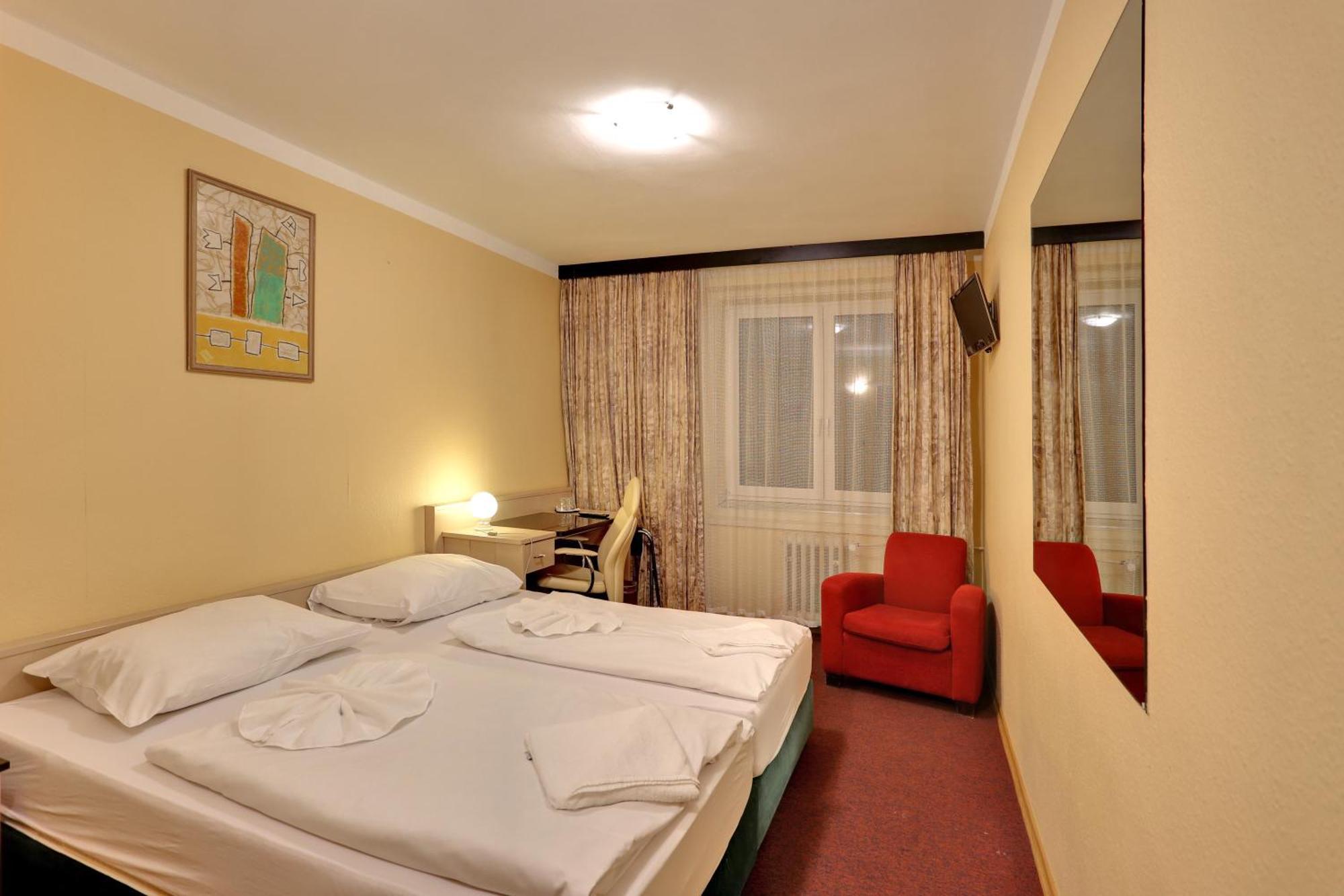 Active & Wellness Hotel Subterra Ostrov  Chambre photo