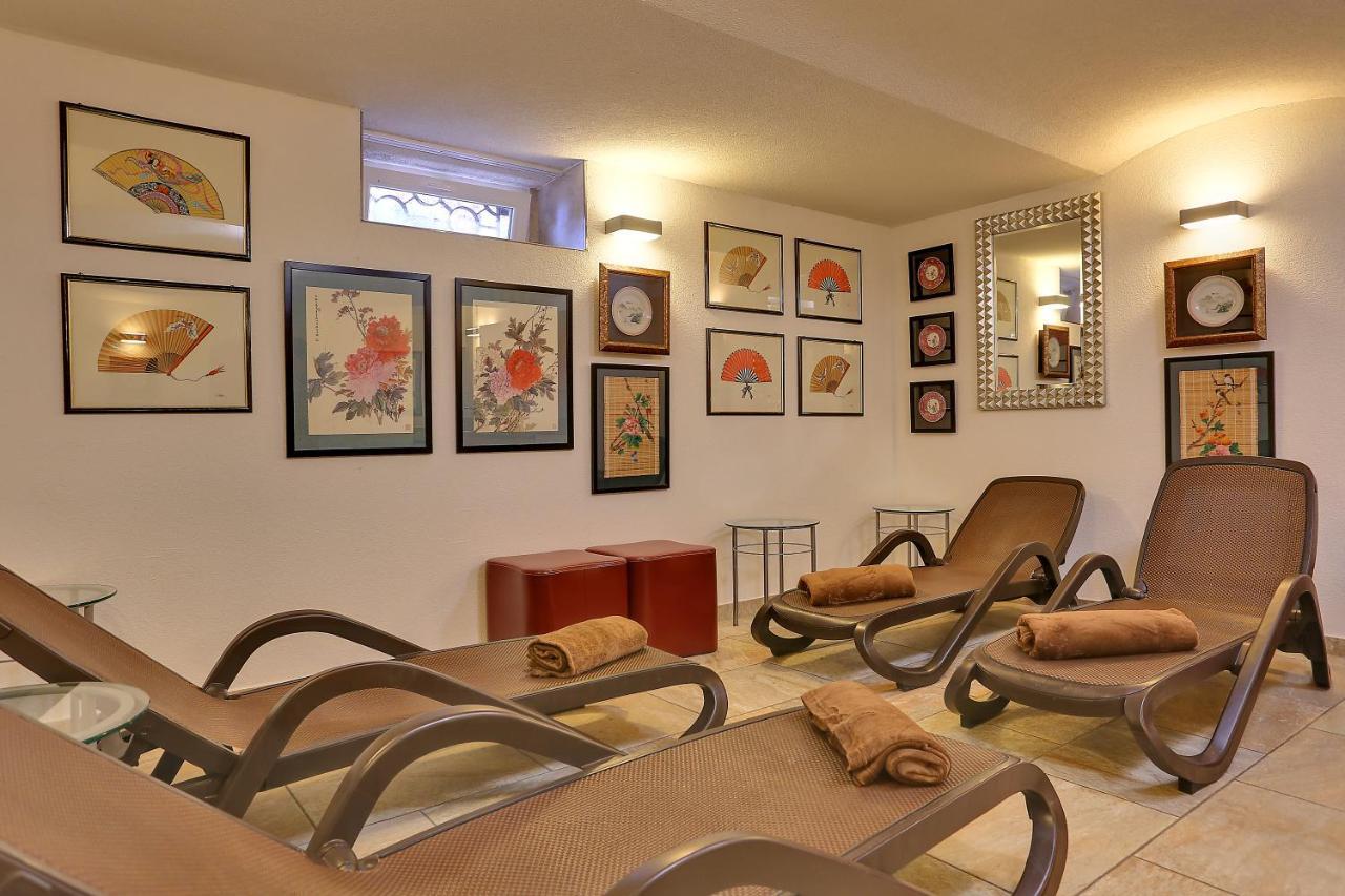 Active & Wellness Hotel Subterra Ostrov  Extérieur photo
